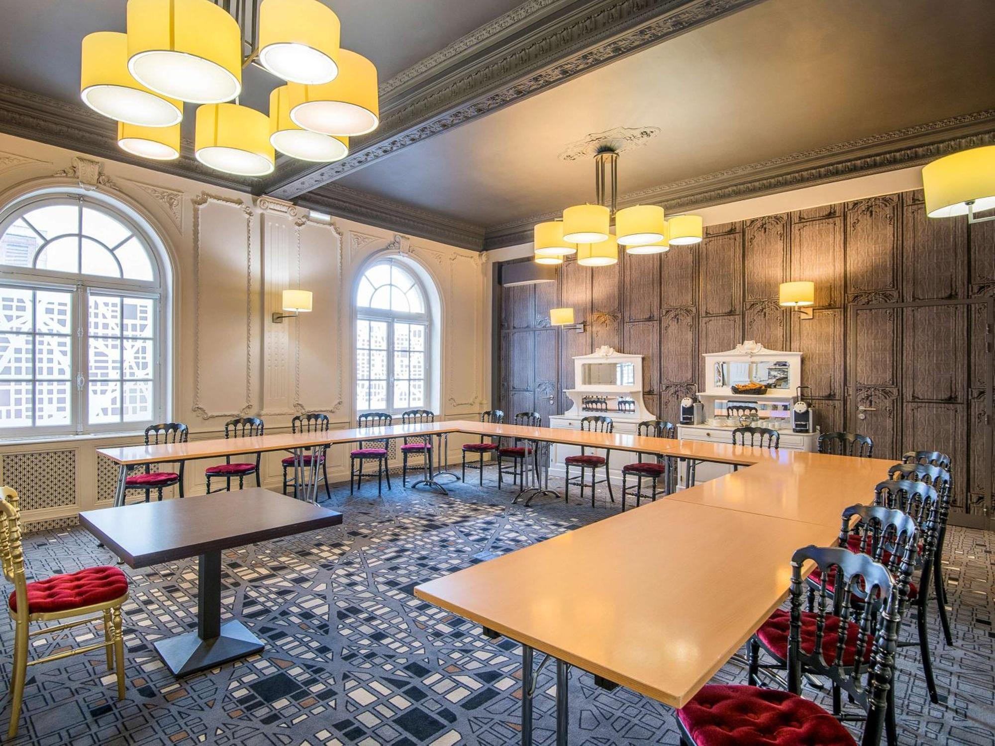 Hotel Mercure Rodez Cathedrale Eksteriør bilde
